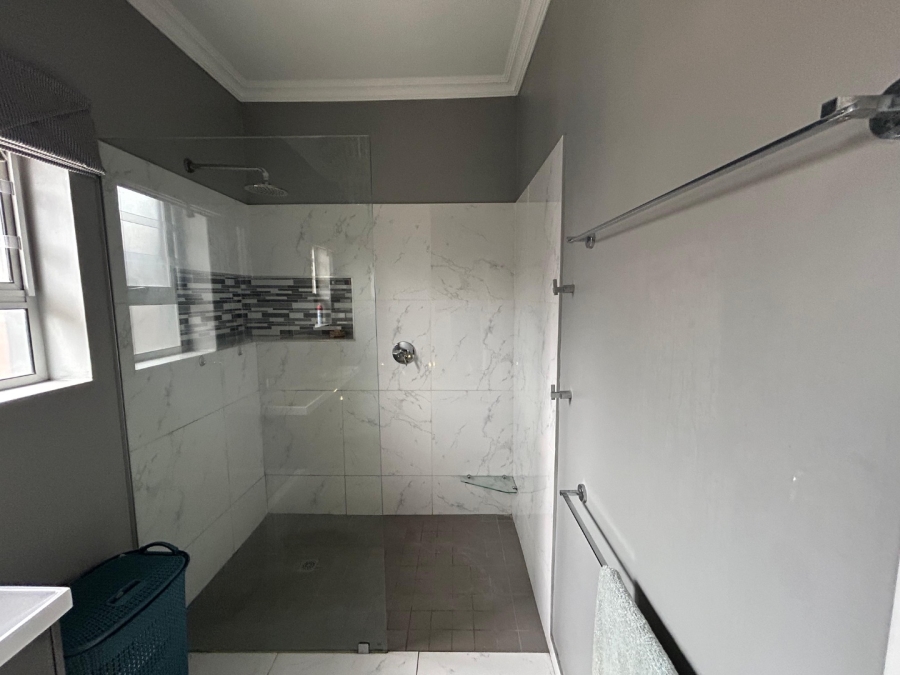 To Let 4 Bedroom Property for Rent in Mill Park Eastern Cape